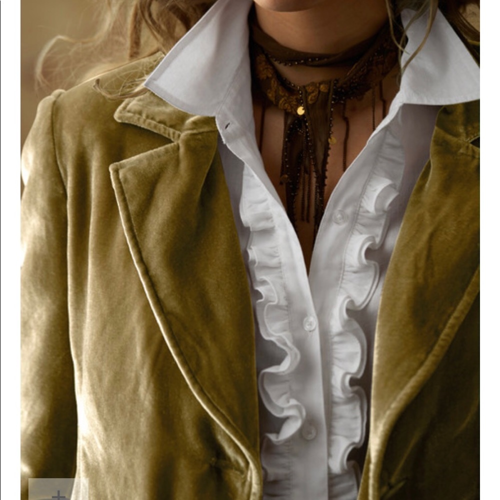 ZARA WOMAN - luxe cropped velvet blazer